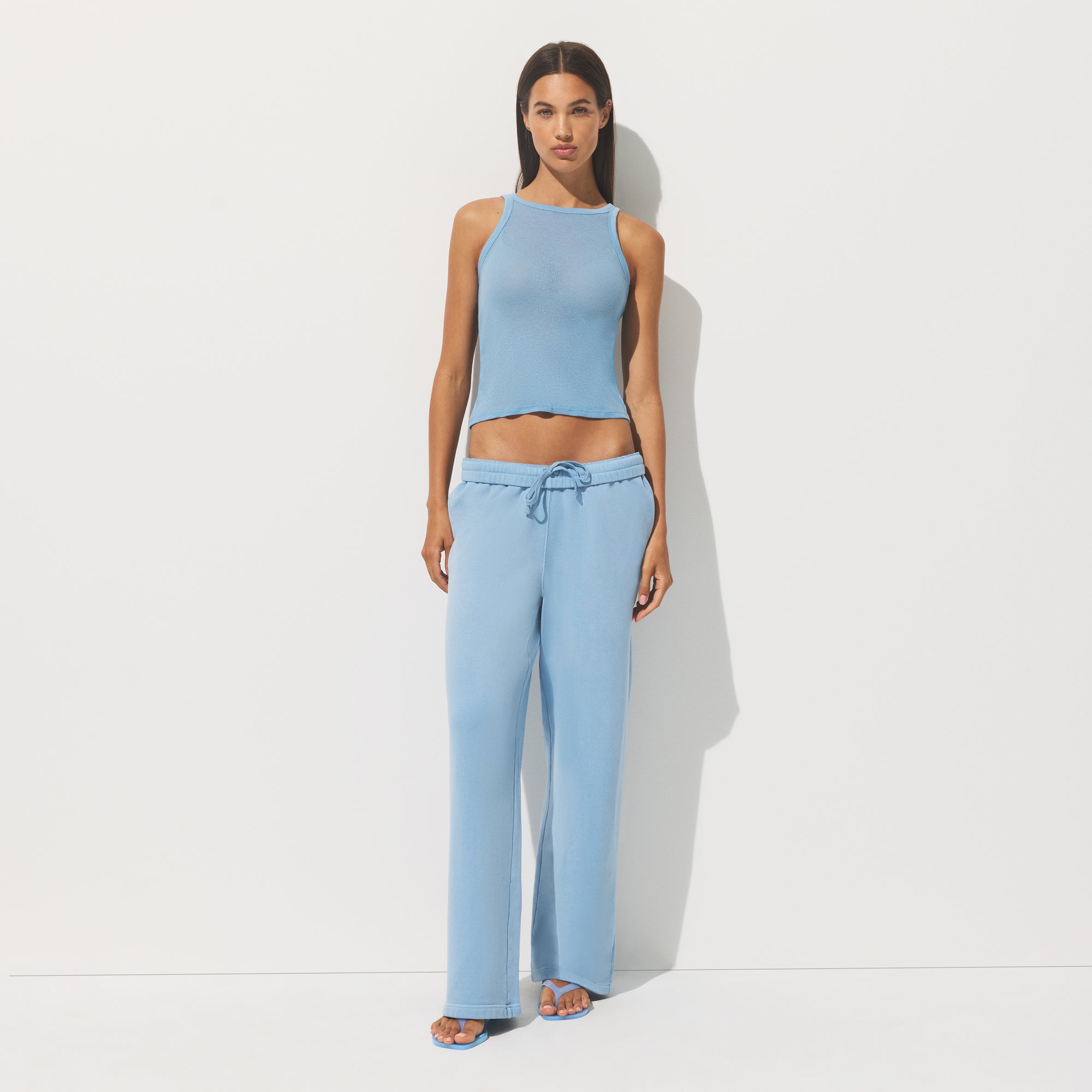STRAIGHT LEG PANT