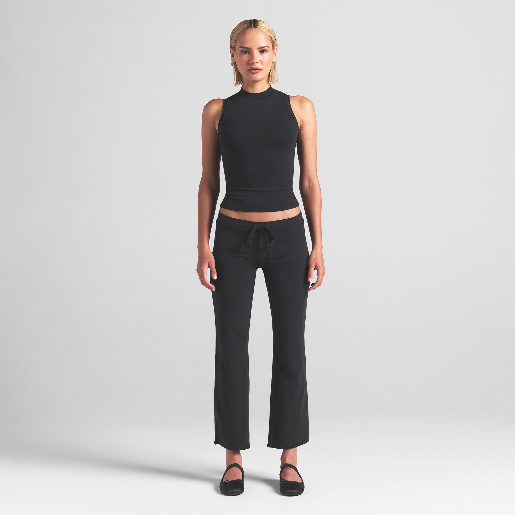 LOW RISE CROP PANT