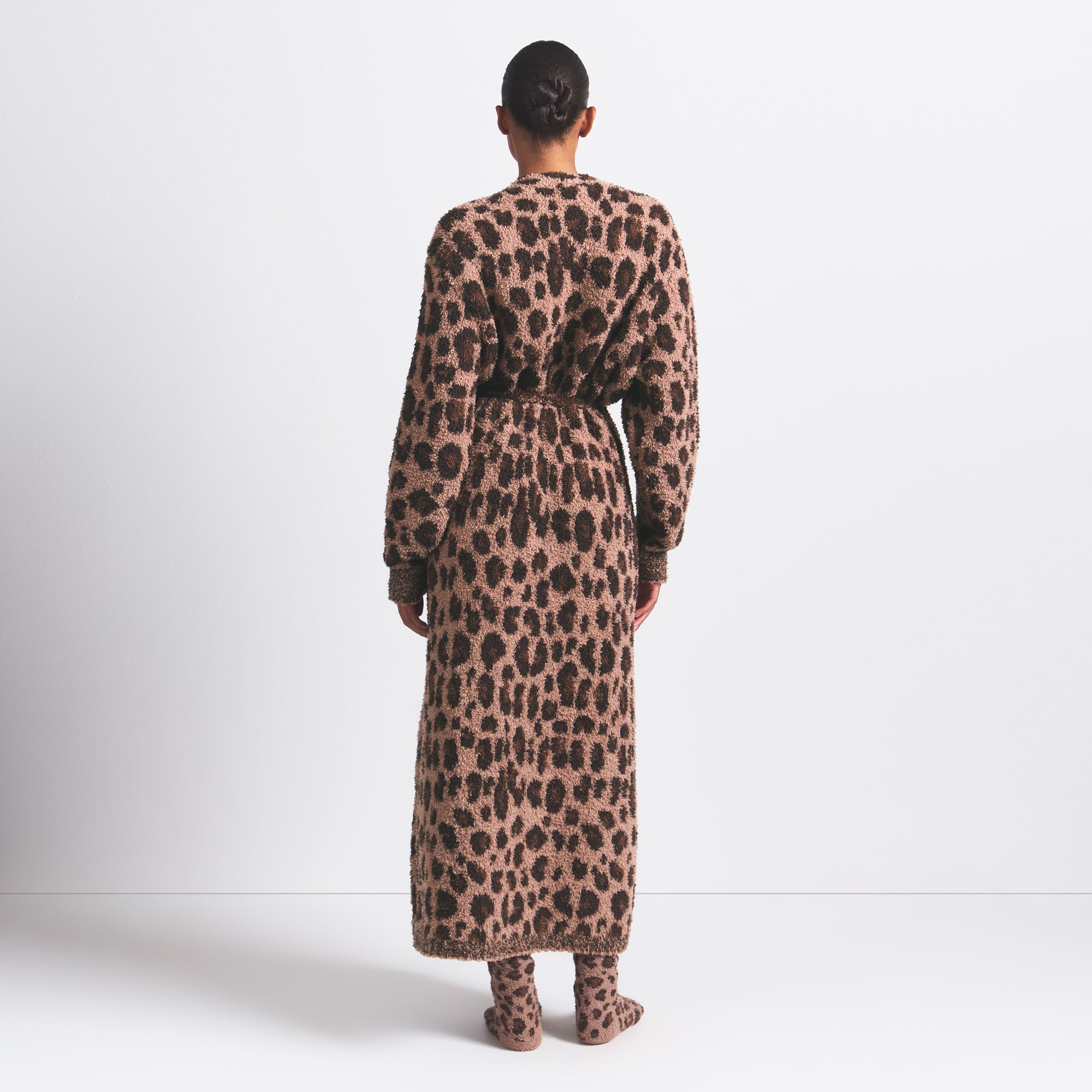 KNIT UNISEX ROBE - Image 4