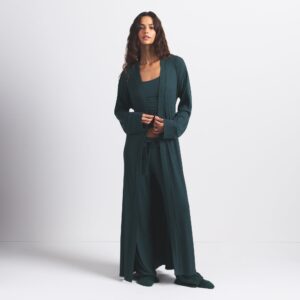 LONG ROBE