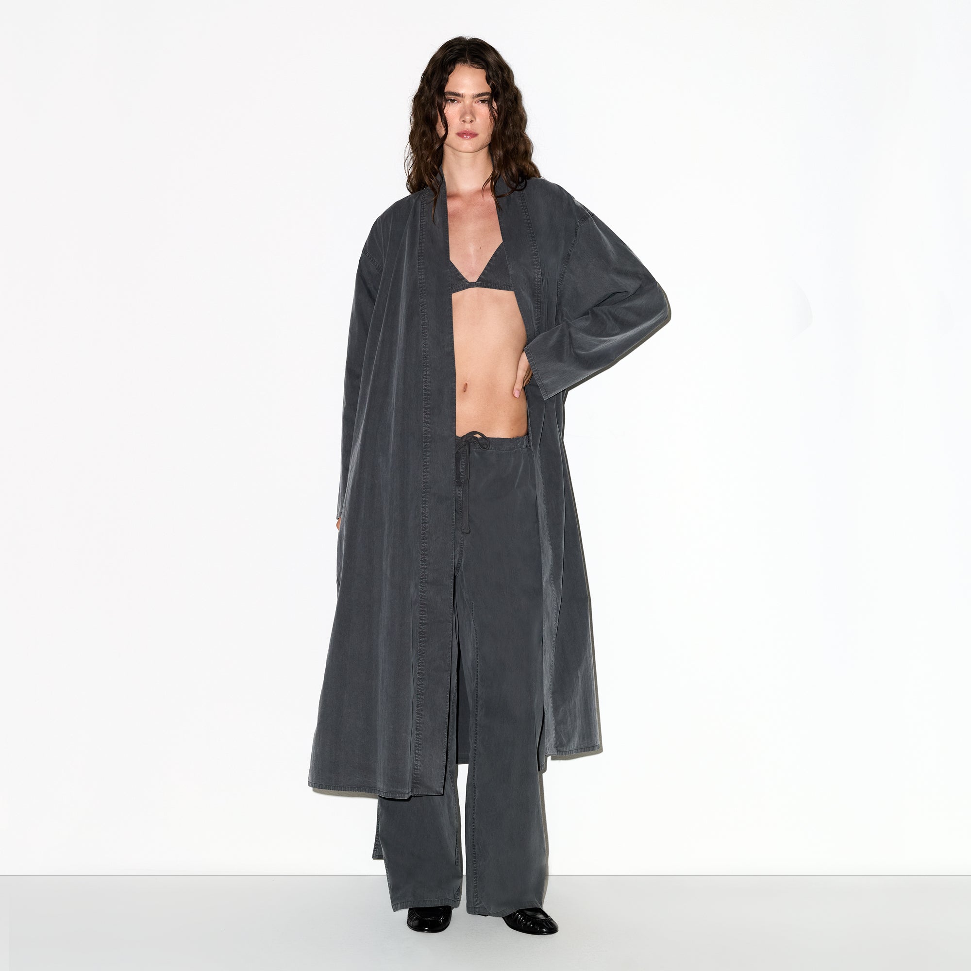 LONG ROBE