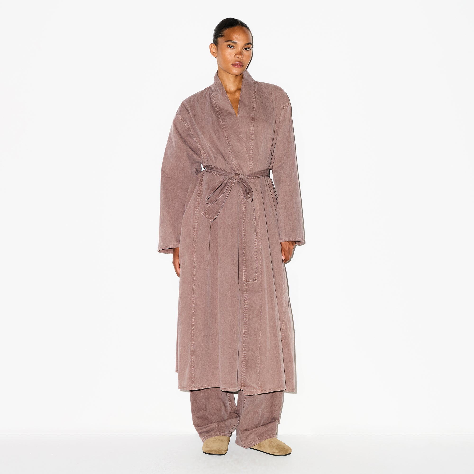 LONG ROBE