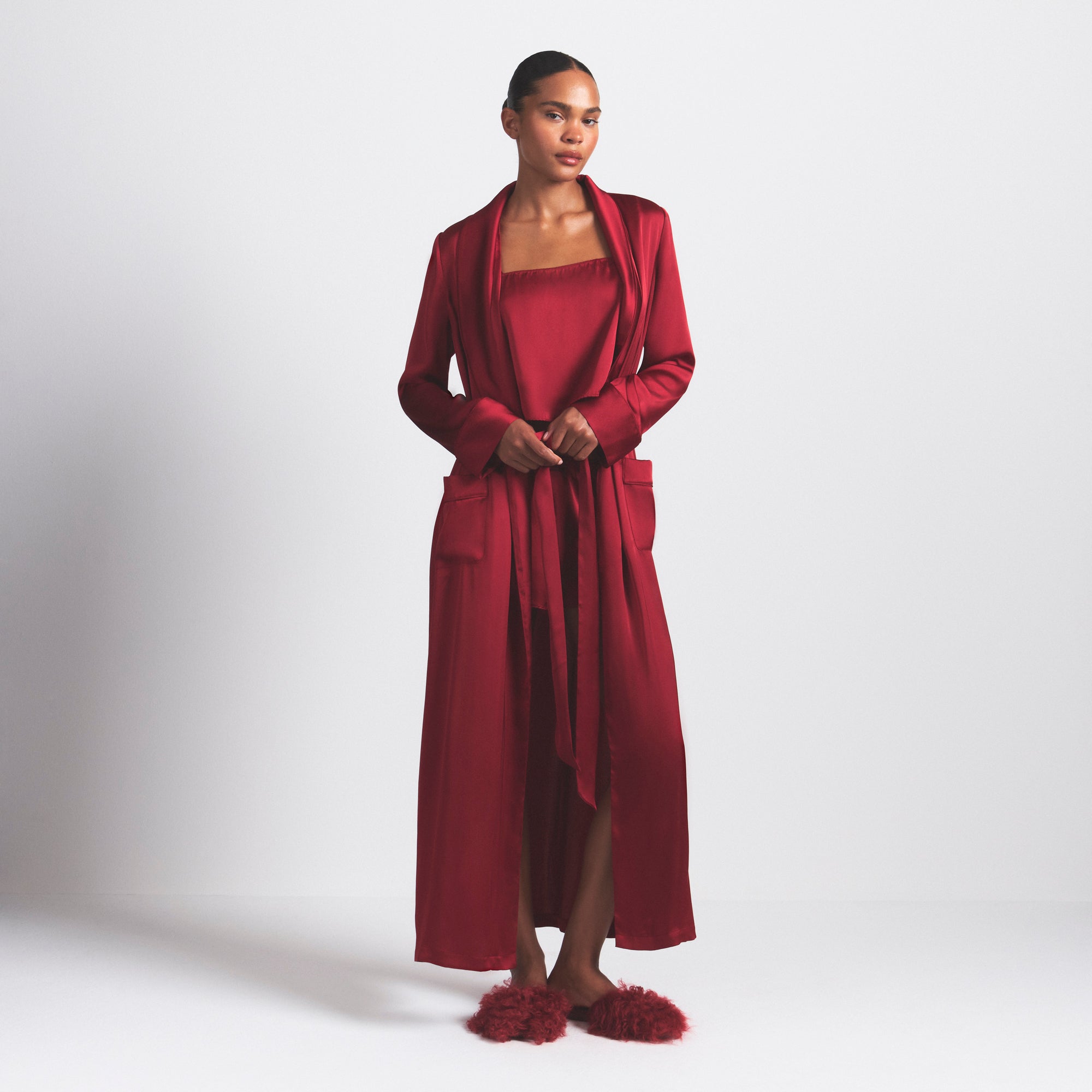 LONG ROBE
