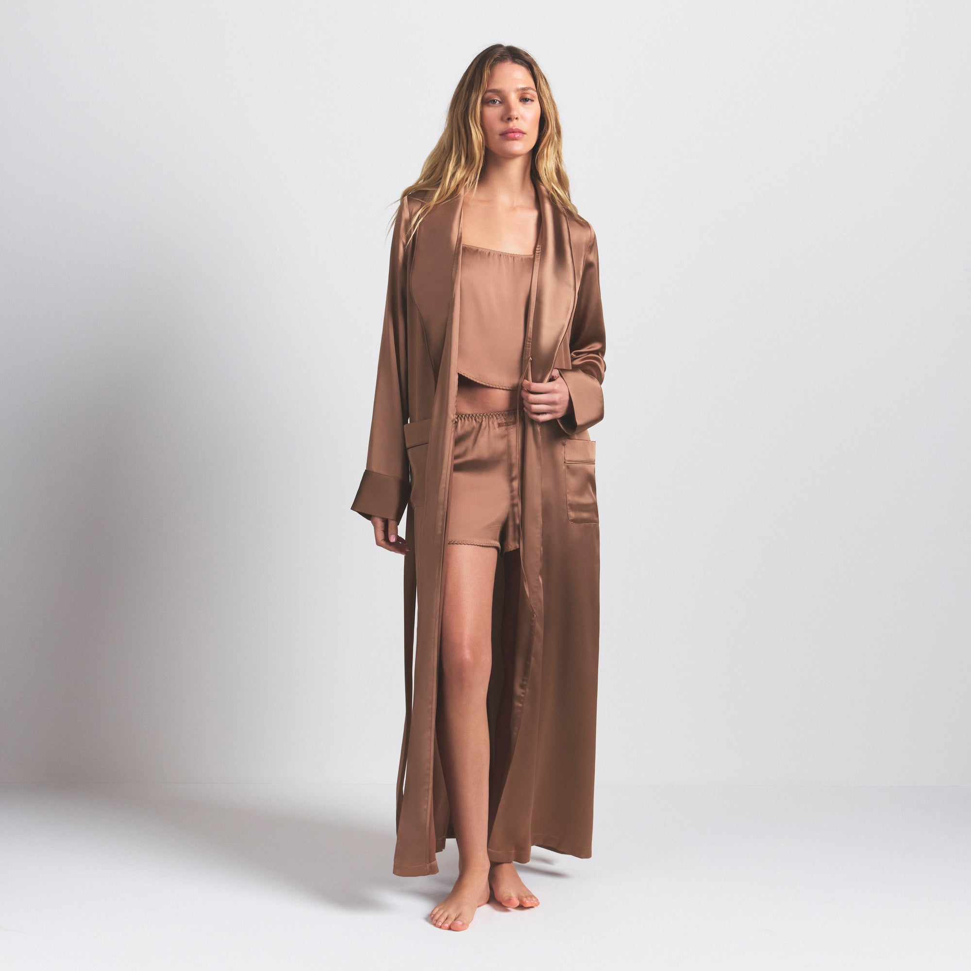 LONG ROBE - Image 2