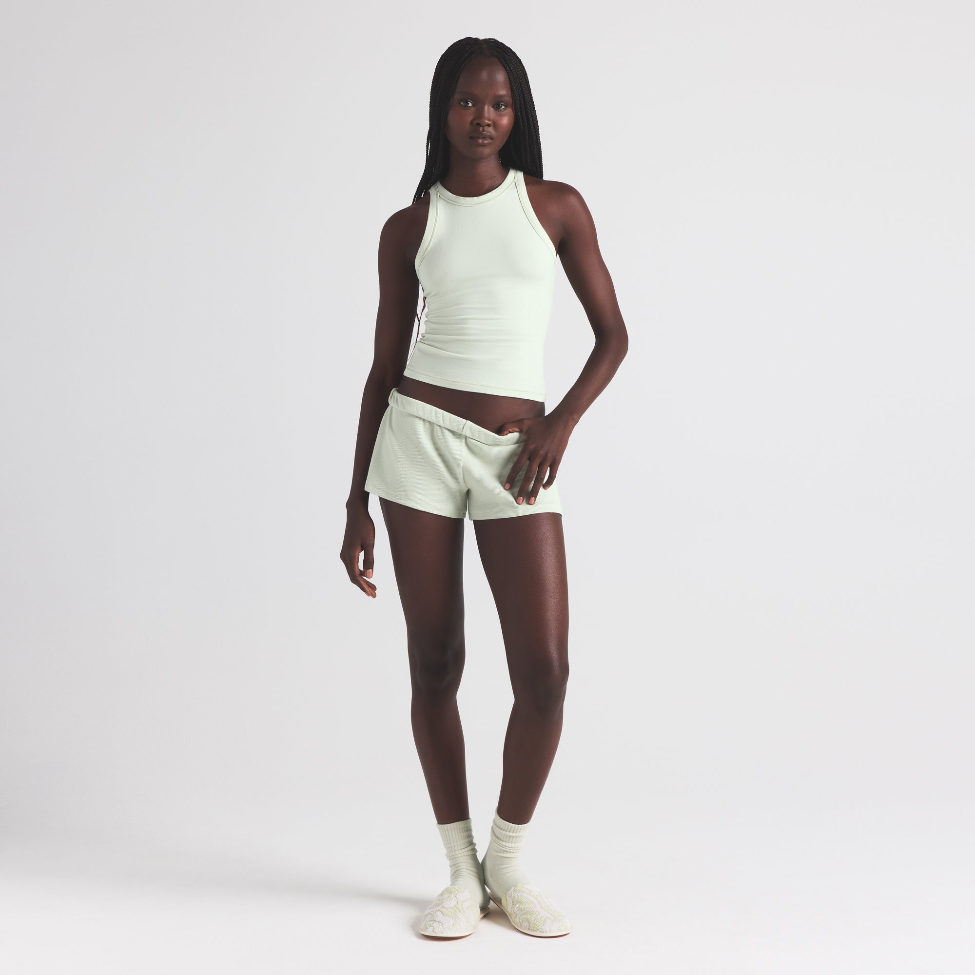 LOOSE SHORT