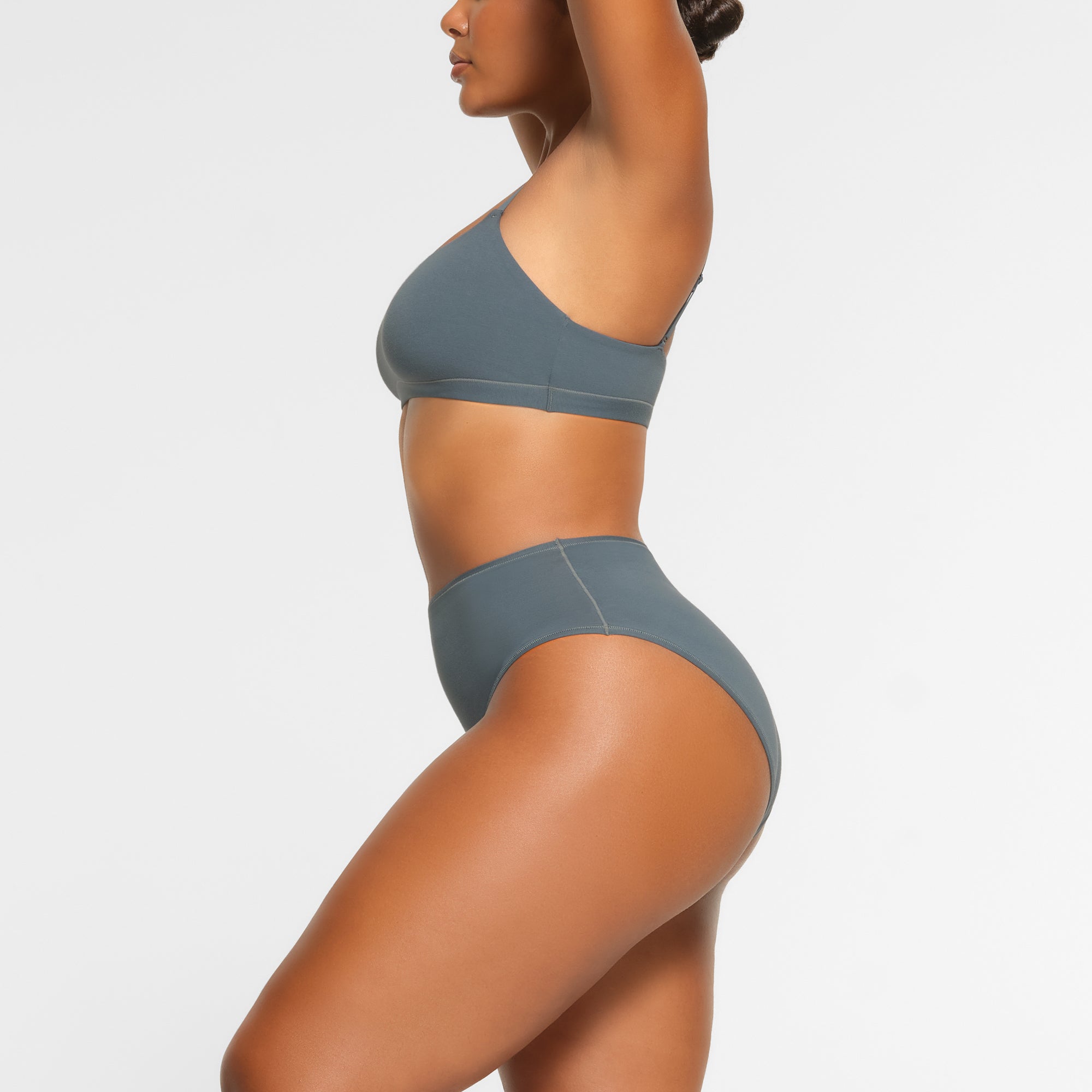 SCOOP BRALETTE - Image 2