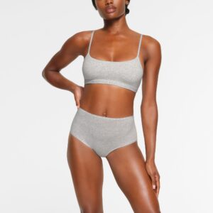 SCOOP BRALETTE