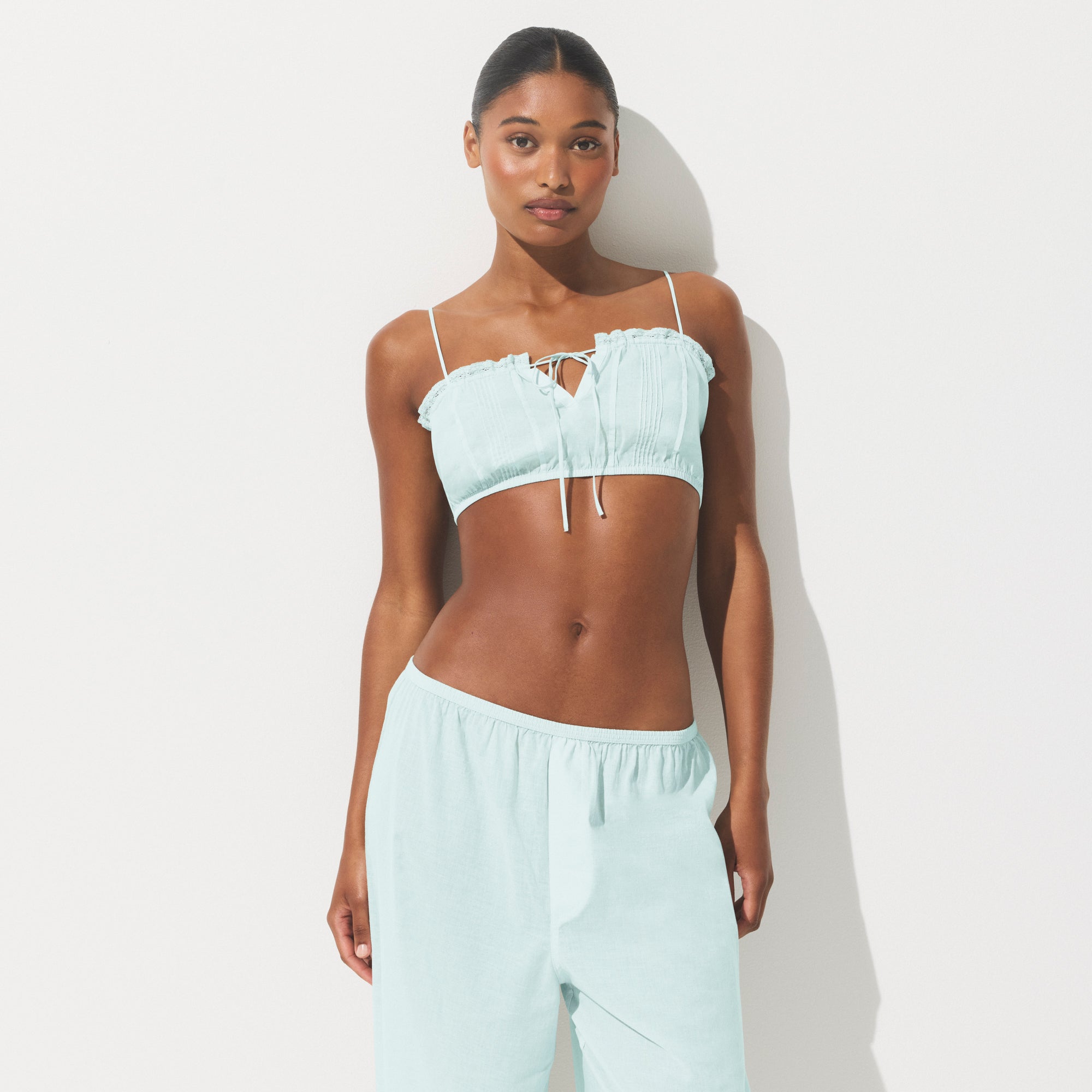 SUPER CROPPED CAMI