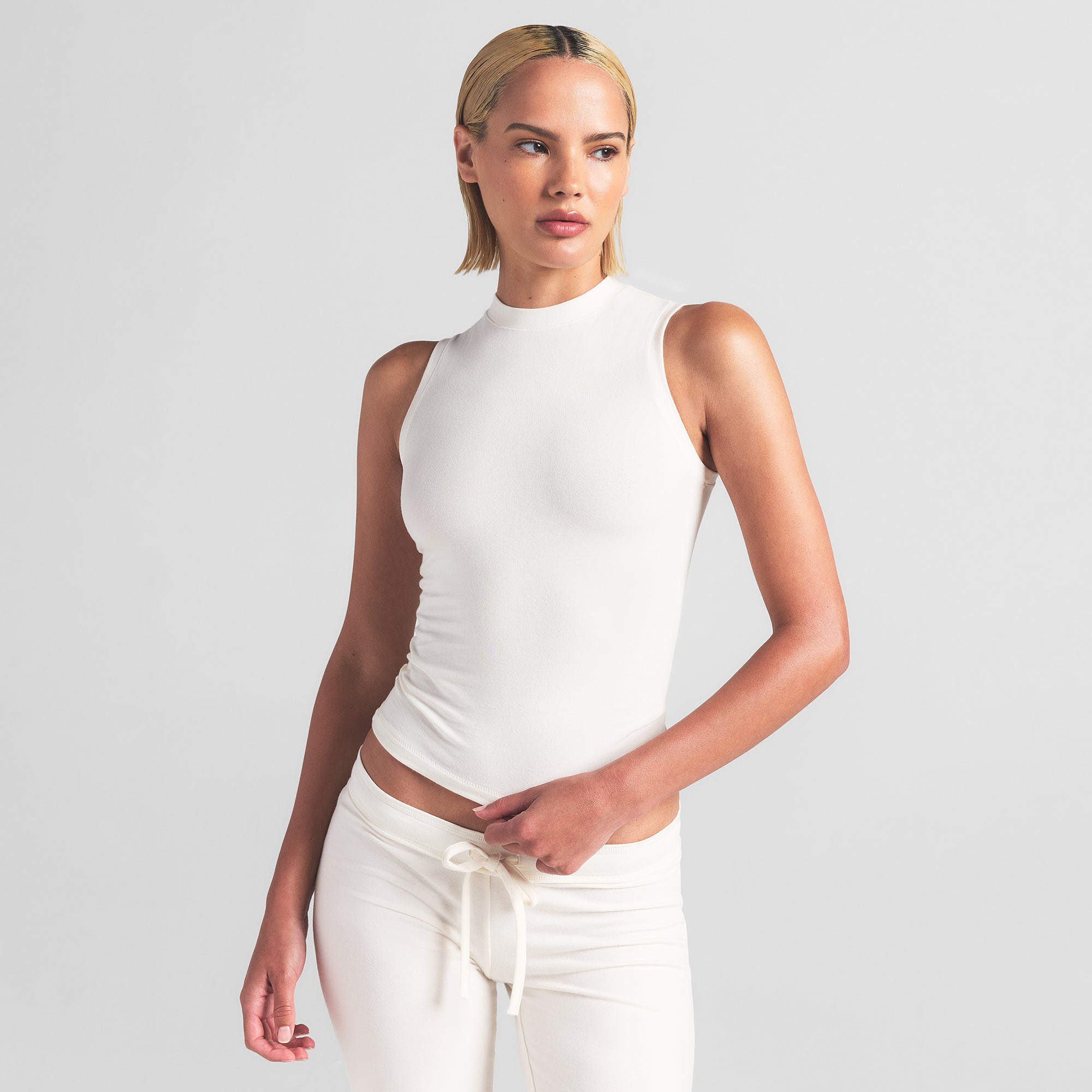 MOCK NECK TANK