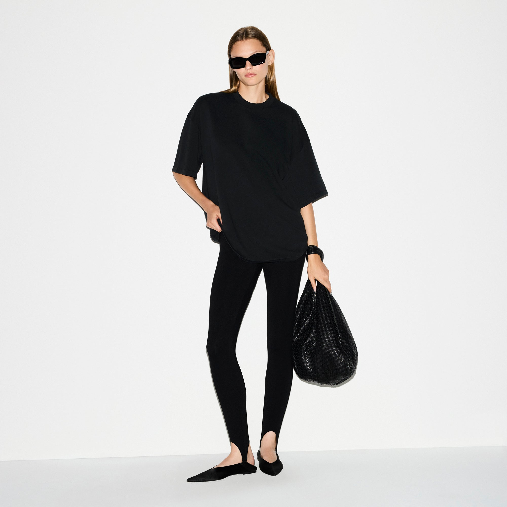 OVERSIZED T-SHIRT