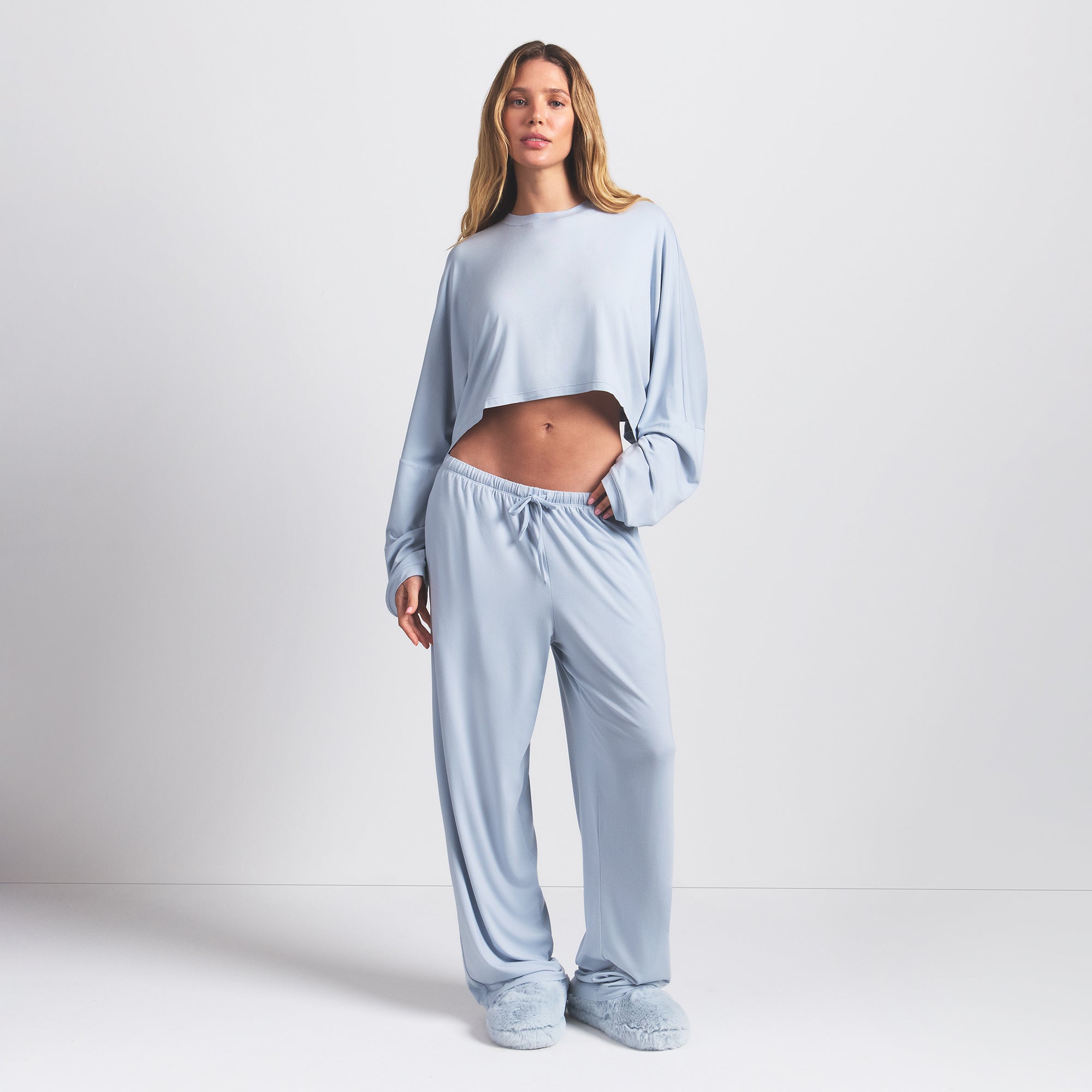 CROPPED LONG SLEEVE AND PANT SET