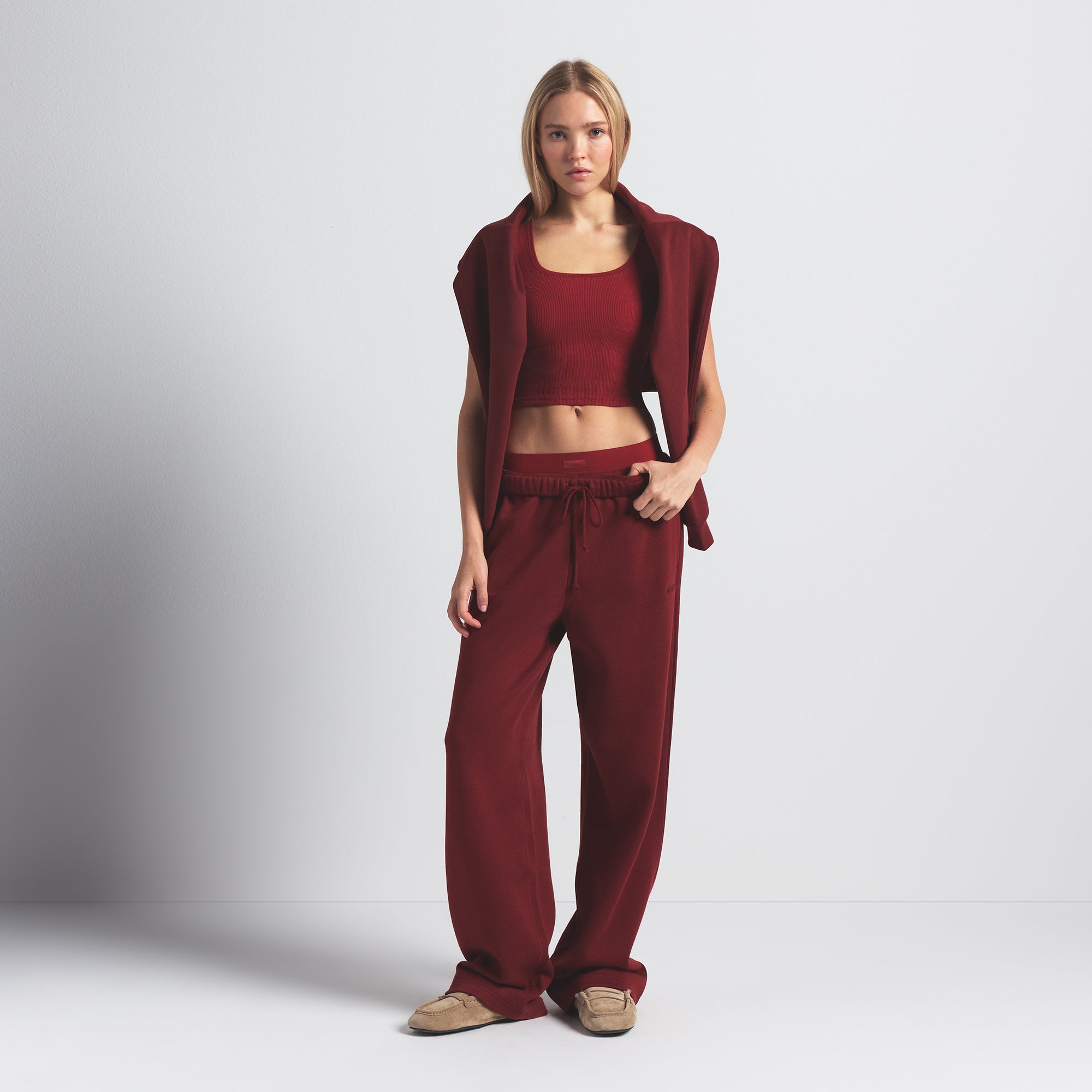 CLASSIC STRAIGHT LEG PANT