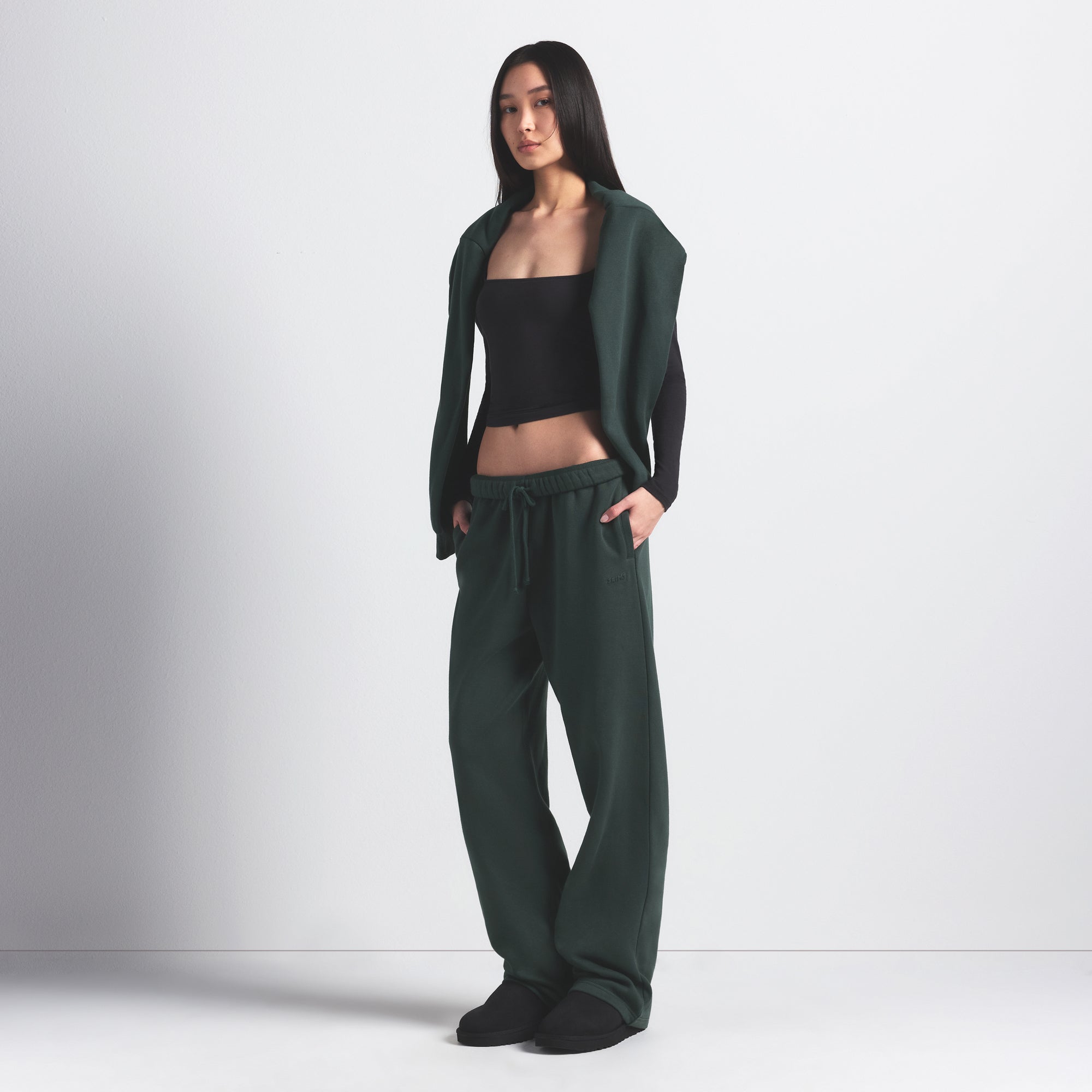 CLASSIC STRAIGHT LEG PANT - Image 4
