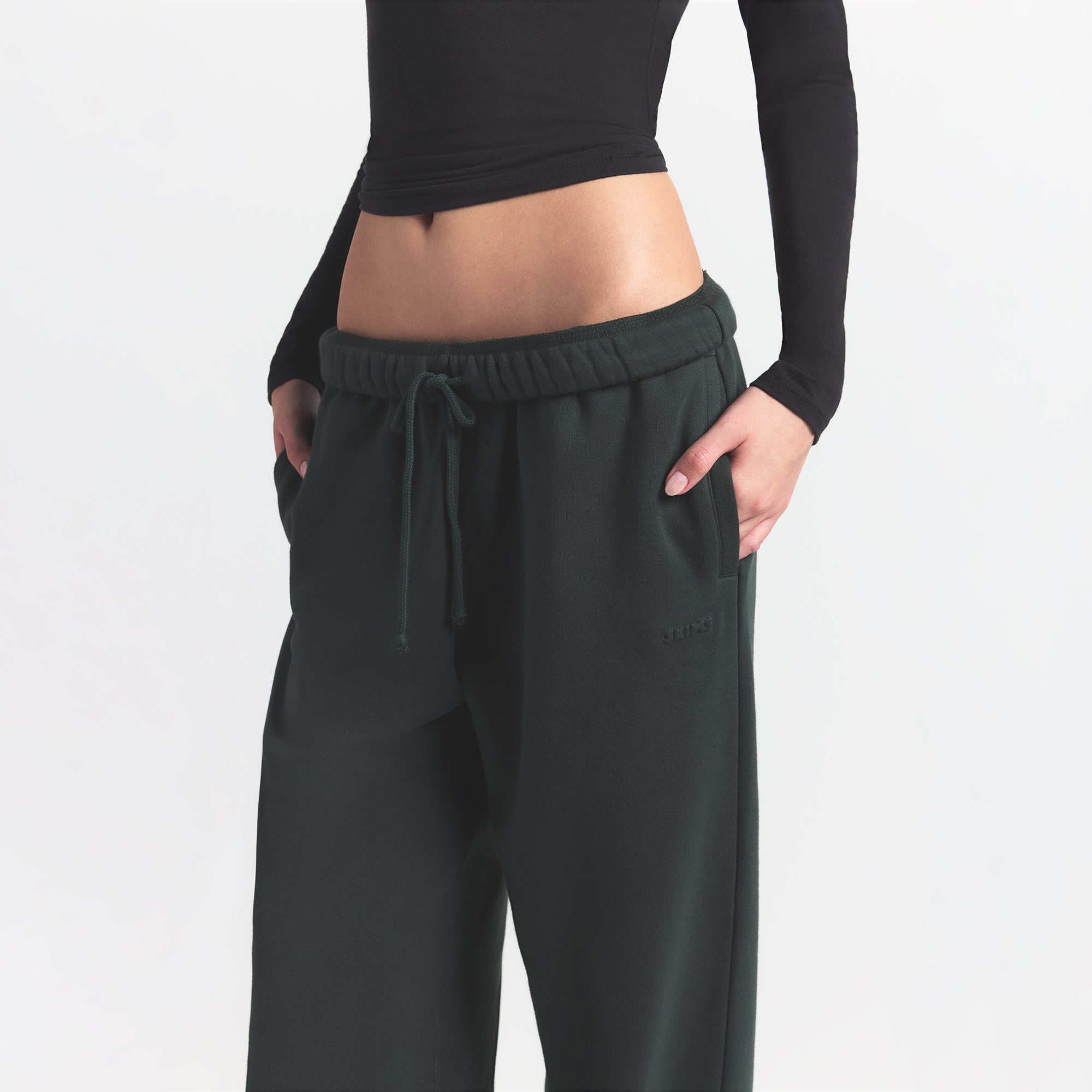 CLASSIC STRAIGHT LEG PANT - Image 2