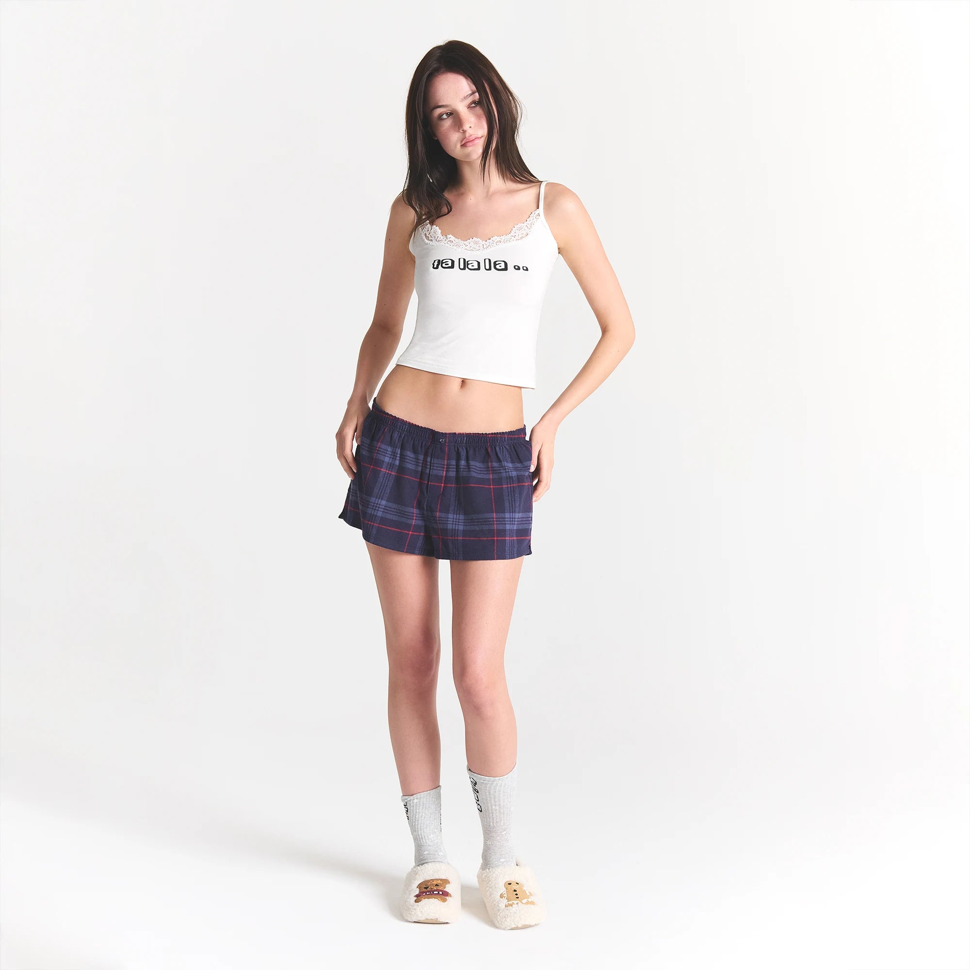 SKIMS SLEEP LACE TANK AND FLANNEL SHORT SET - Image 4