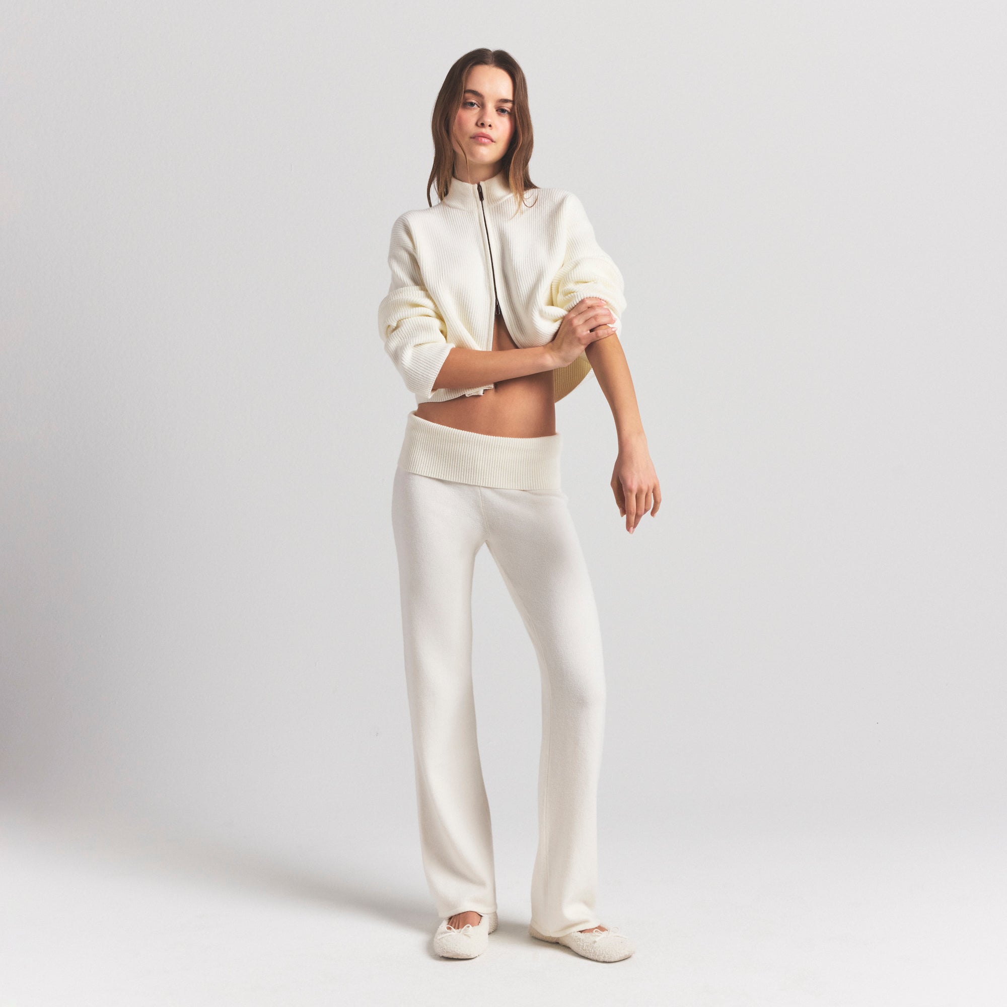 RIBBED MOCK NECK ZIP UP - Image 5