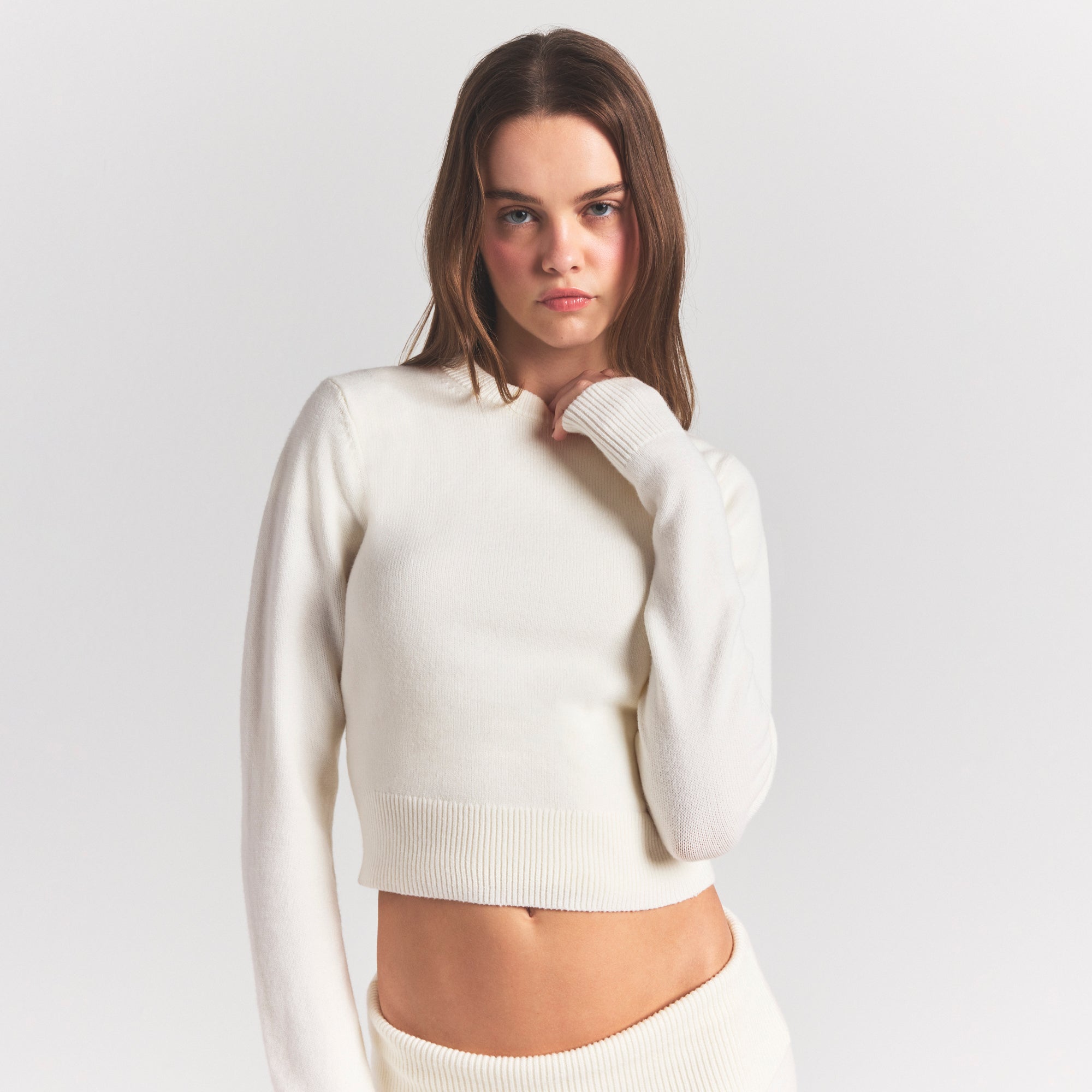 RIBBED LONG SLEEVE FITTED CREW NECK - Image 3