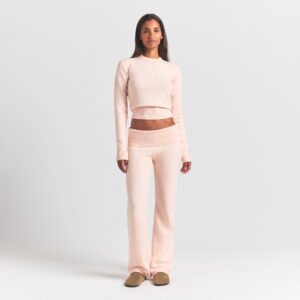 RIBBED LONG SLEEVE FITTED CREW NECK