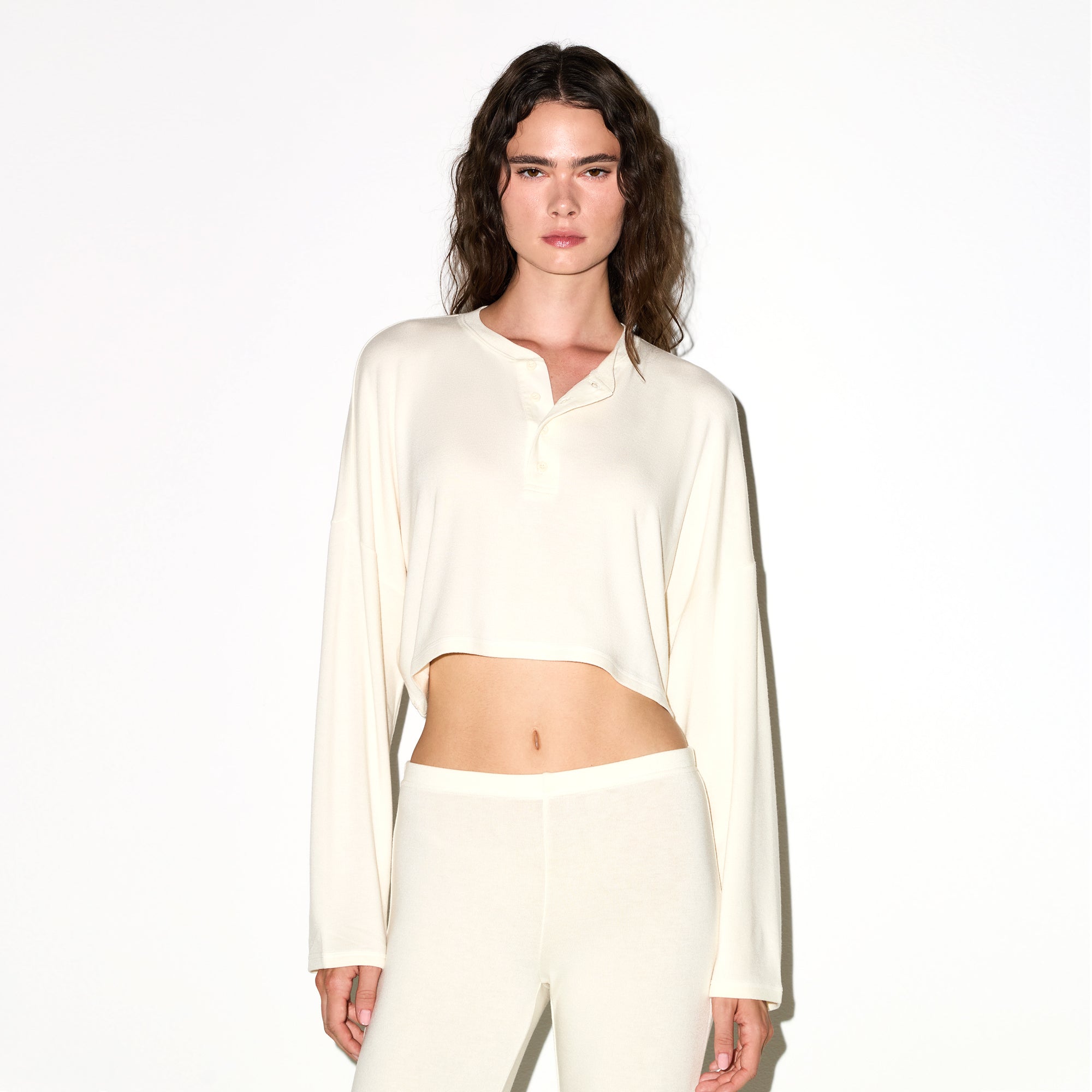 CROPPED HENLEY
