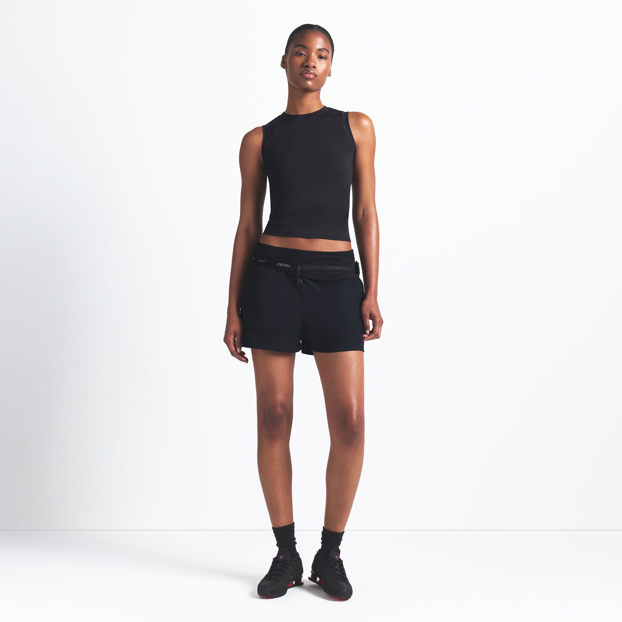 MUSCLE TEE