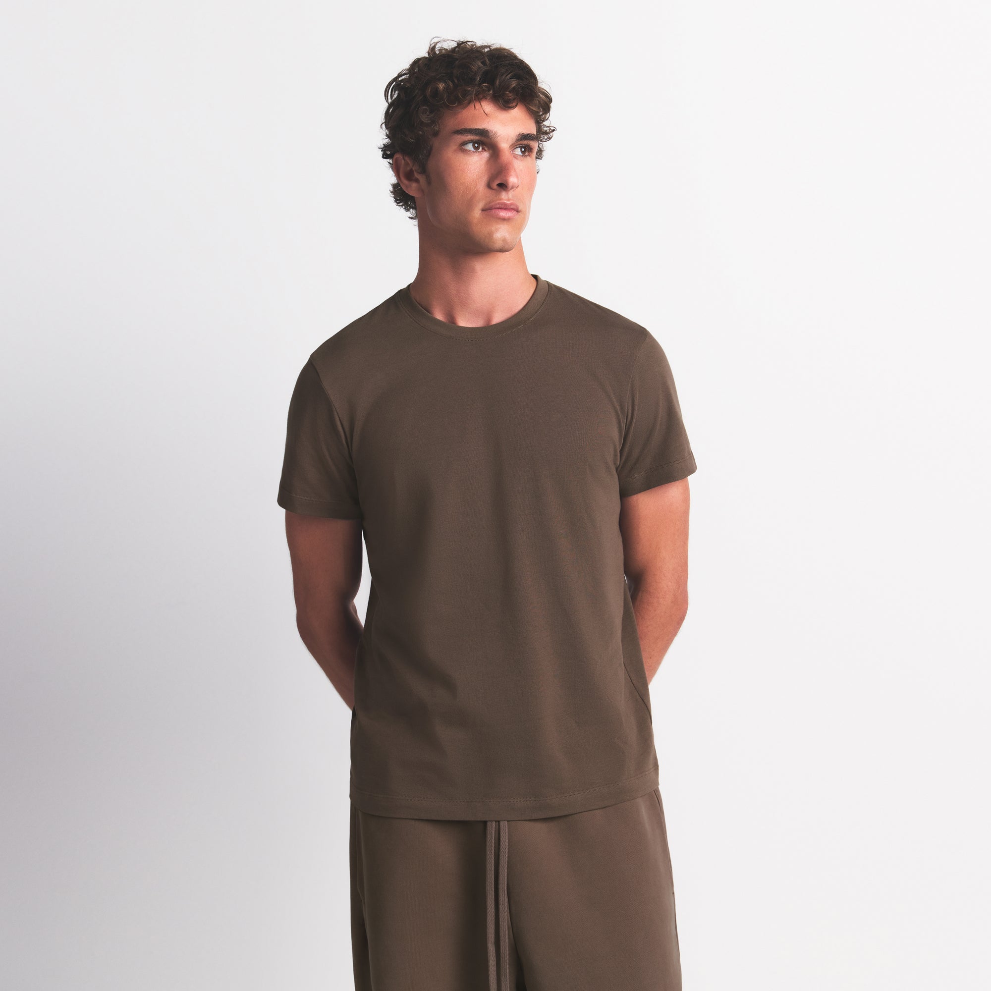 MENS CLASSIC T-SHIRT - Image 3