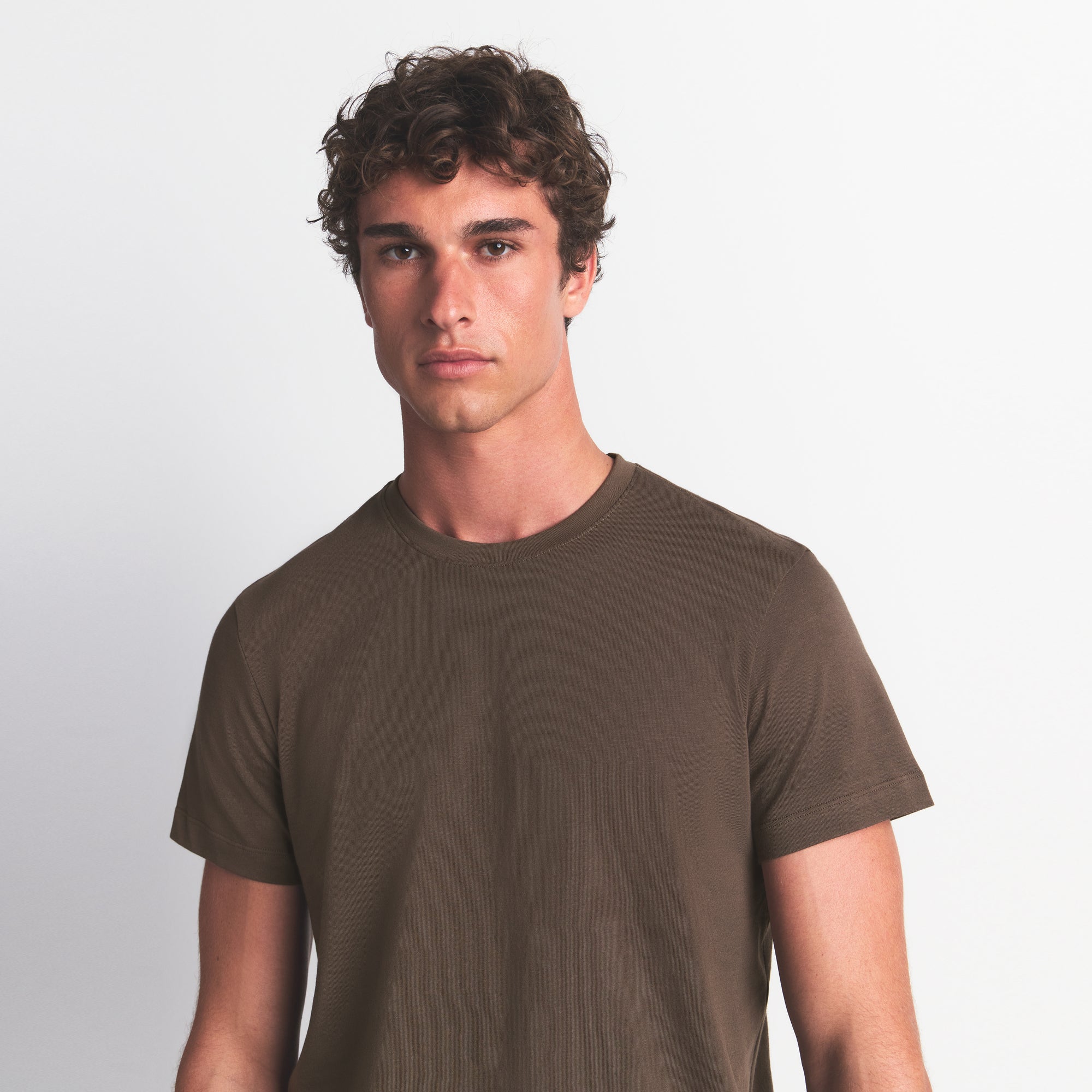 MENS CLASSIC T-SHIRT - Image 2