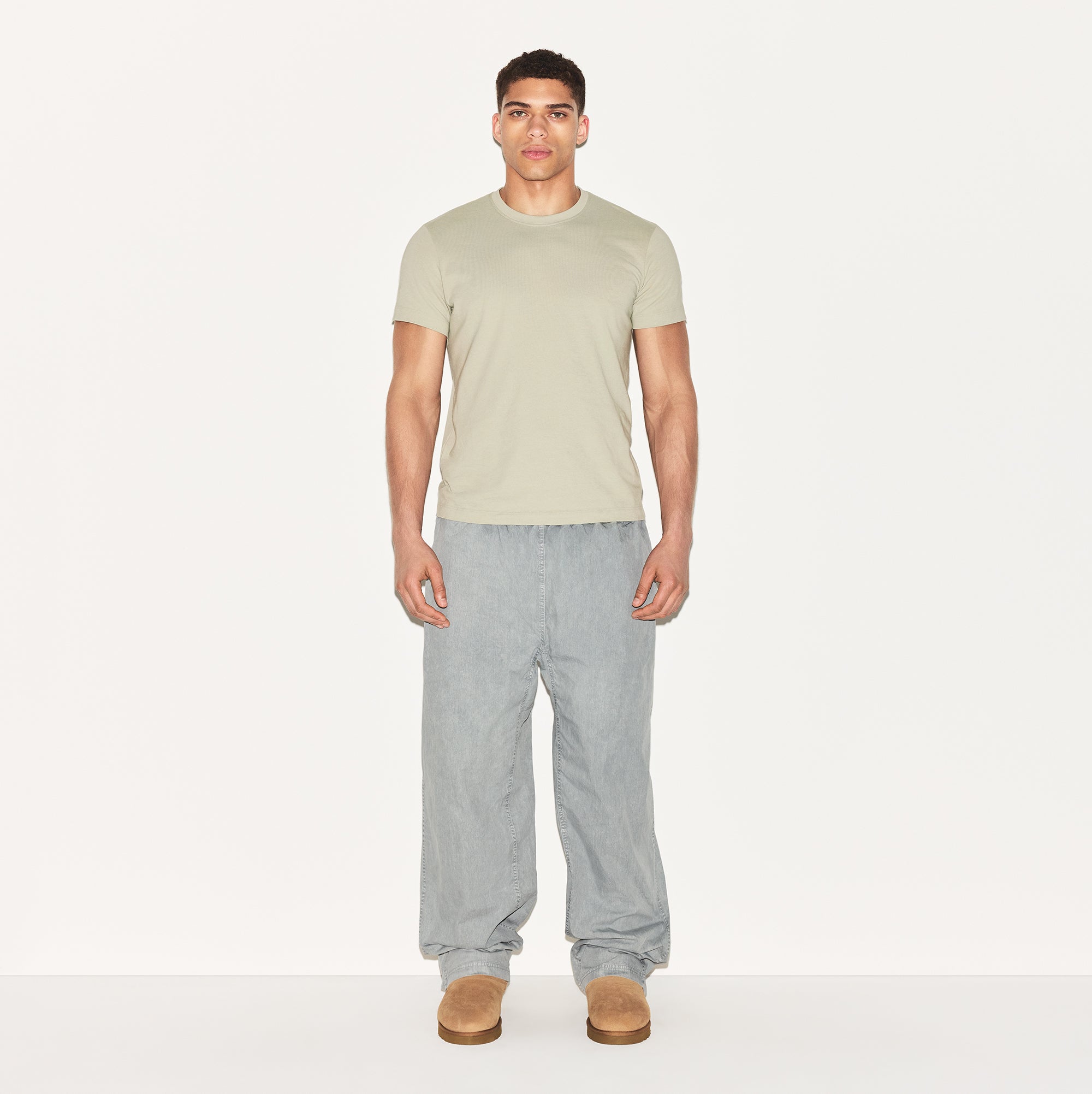 MENS CLASSIC T-SHIRT