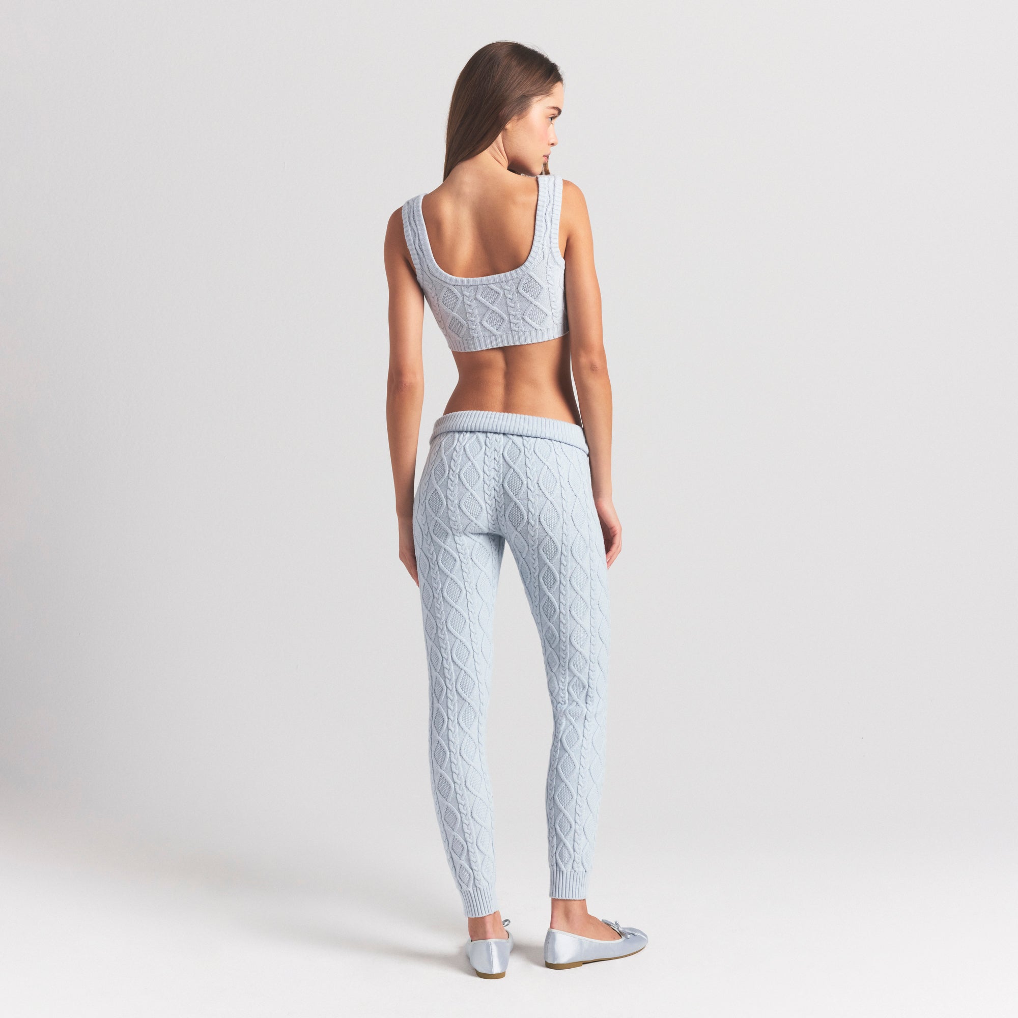 CABLE KNIT SCOOP BRALETTE - Image 4