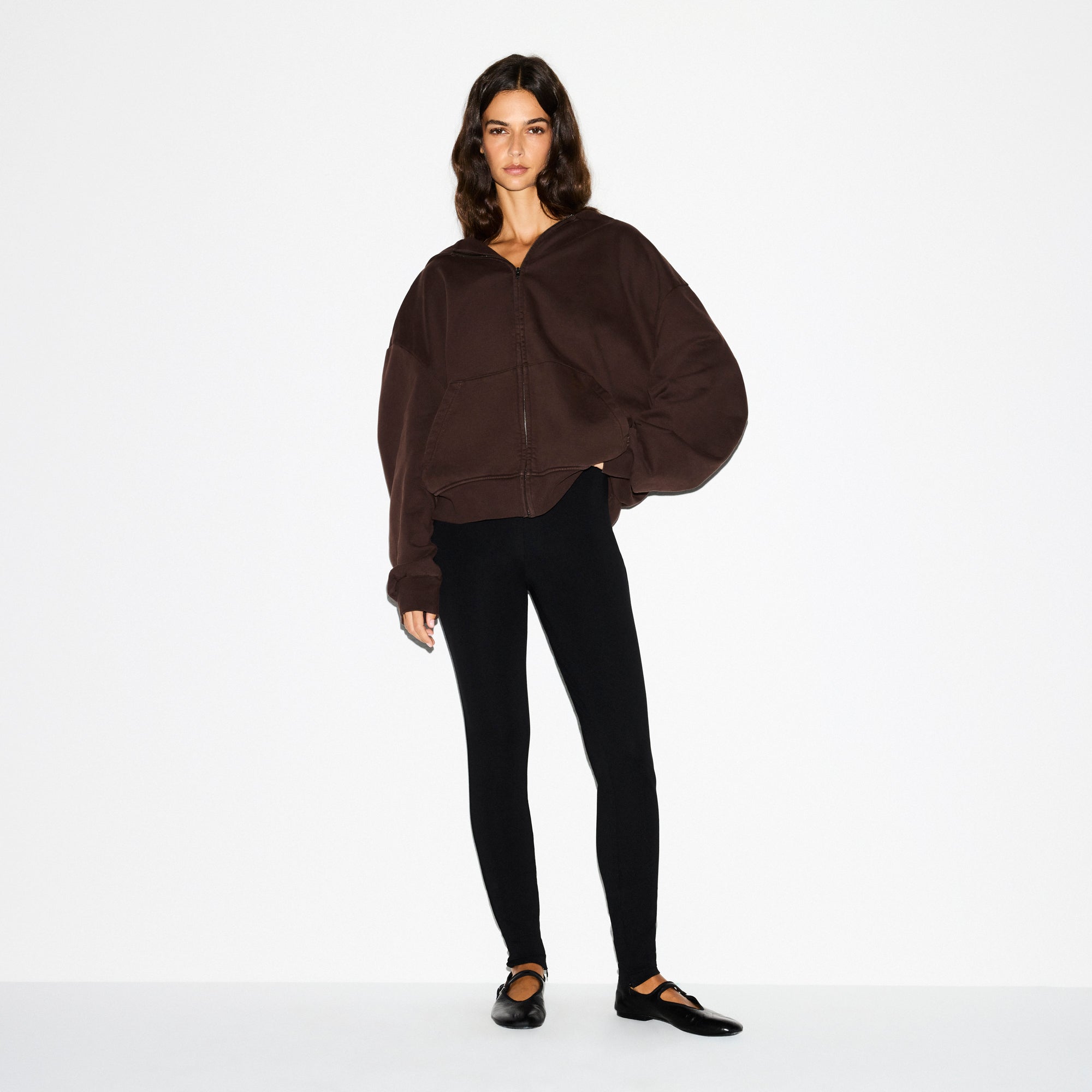 OVERSIZED ZIP UP HOODIE