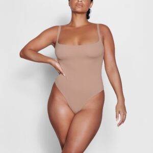 SQUARE NECK BODYSUIT