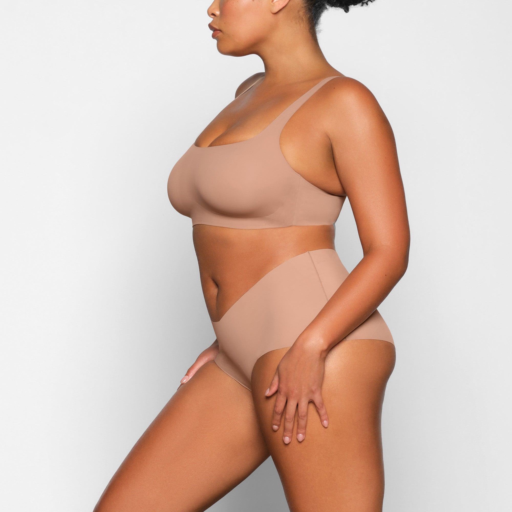SCOOP BRALETTE - Image 2