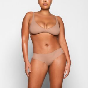 PLUNGE BRALETTE