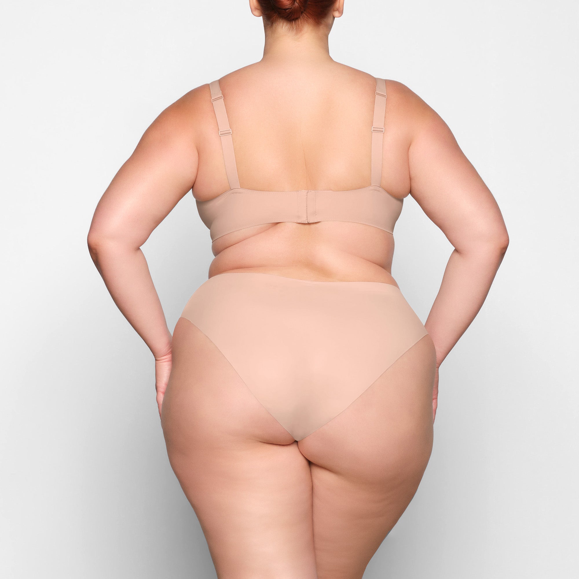 PLUNGE BRALETTE - Image 3
