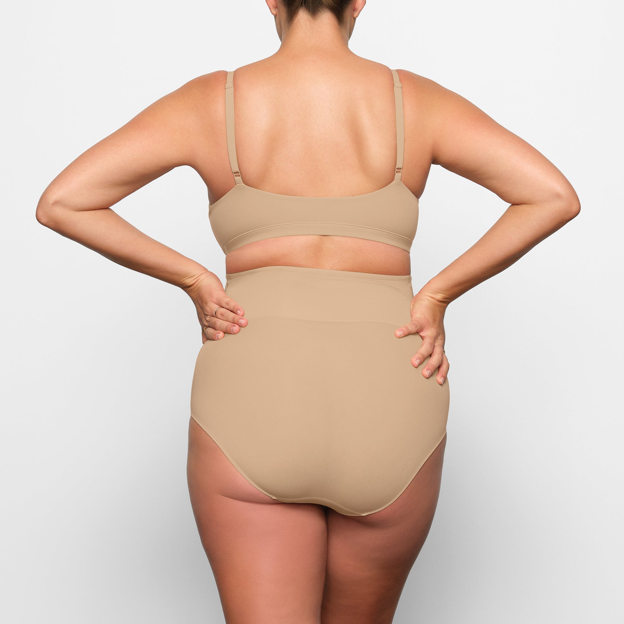 MATERNITY PUMPING SCOOP BRALETTE - Image 3