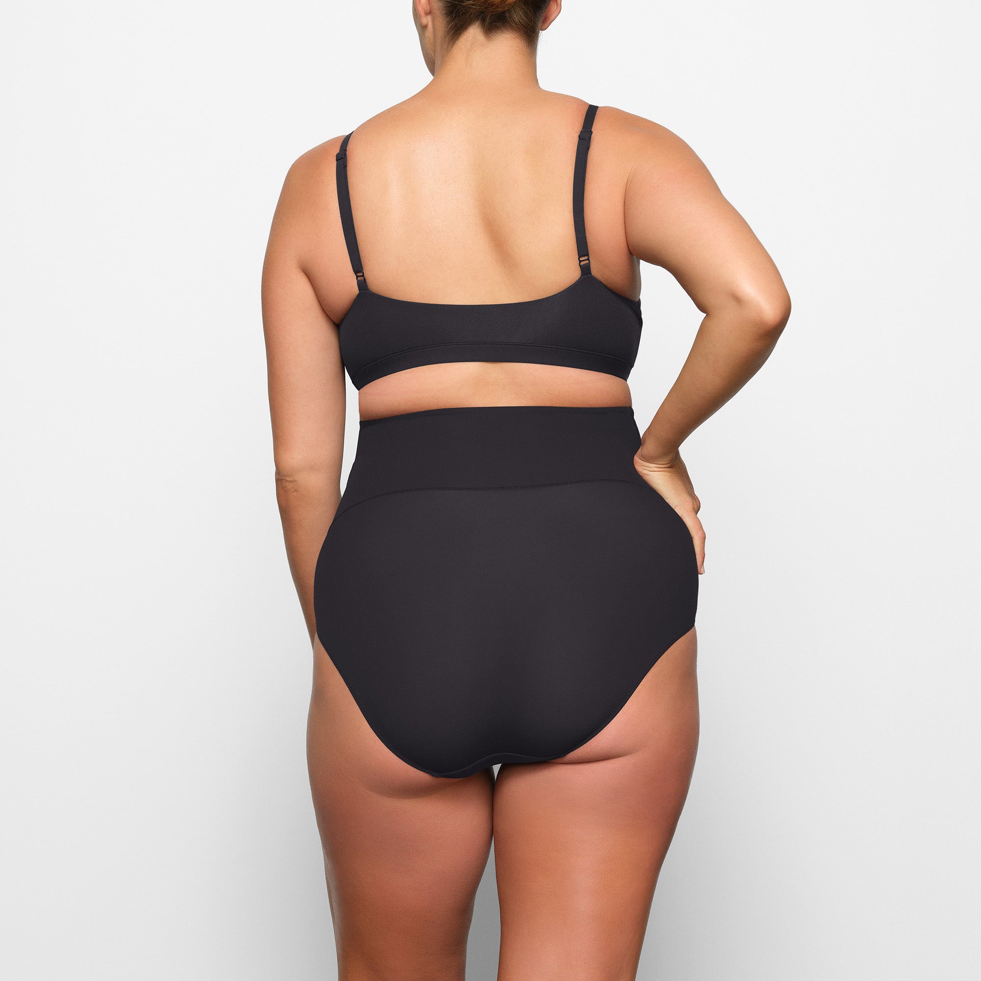MATERNITY PUMPING SCOOP BRALETTE - Image 3