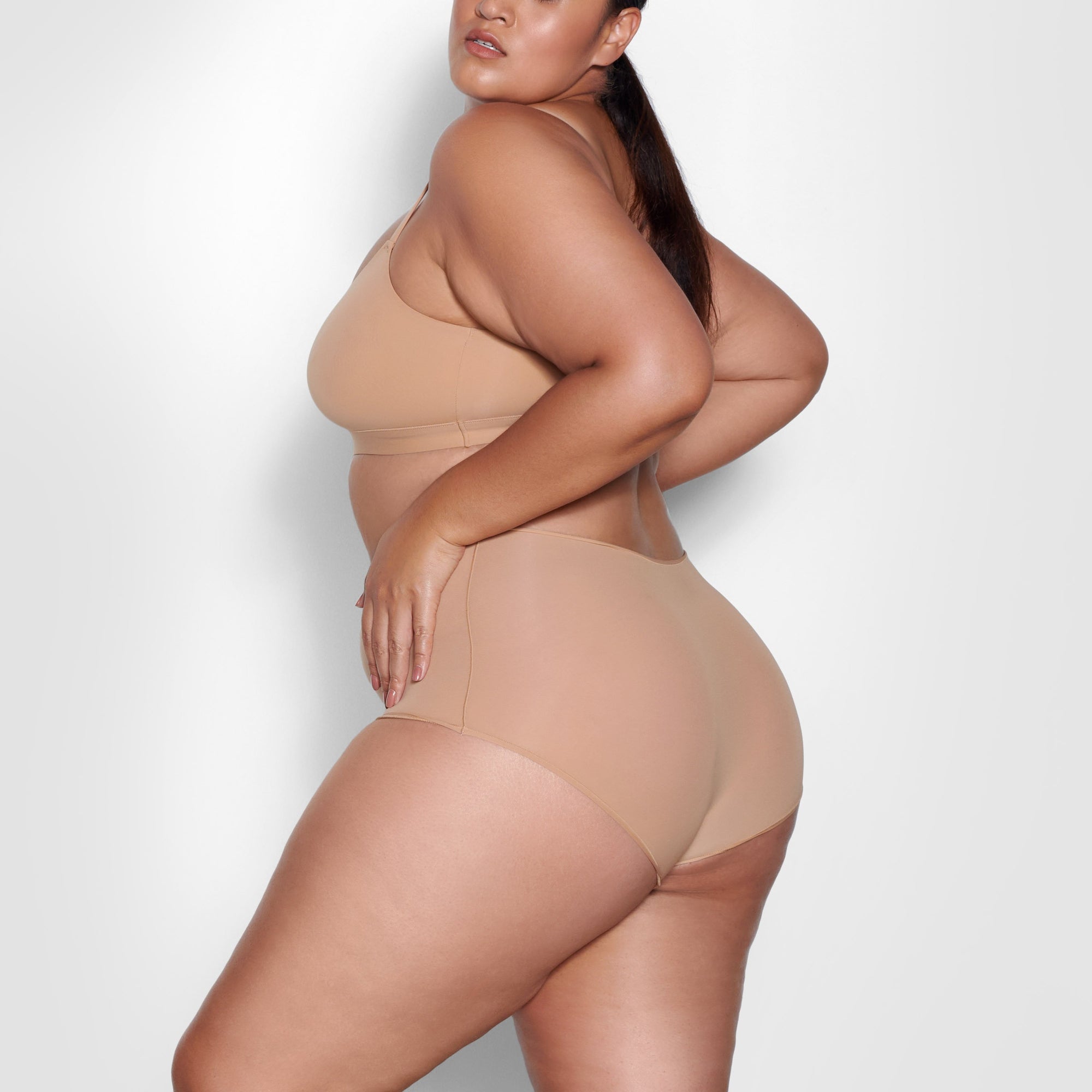 SCOOP BRALETTE - Image 2