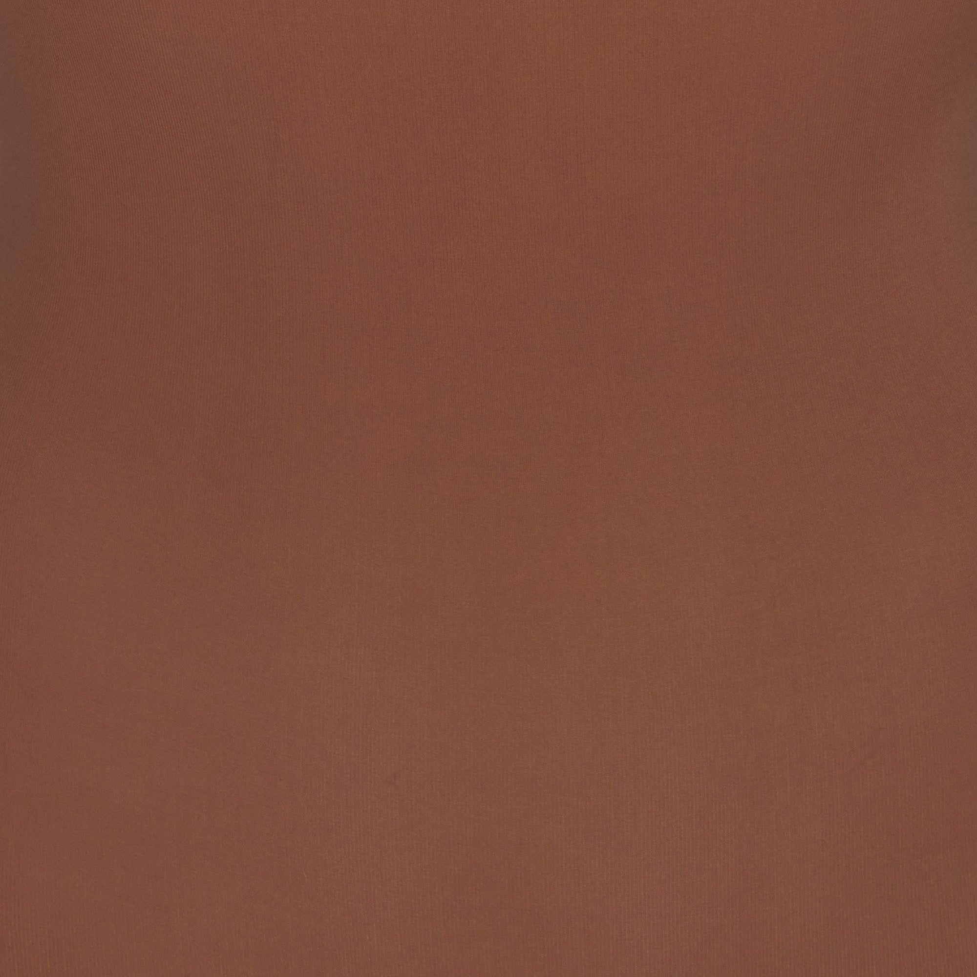 HIGH-WAISTED MID THIGH SHORT - Image 5