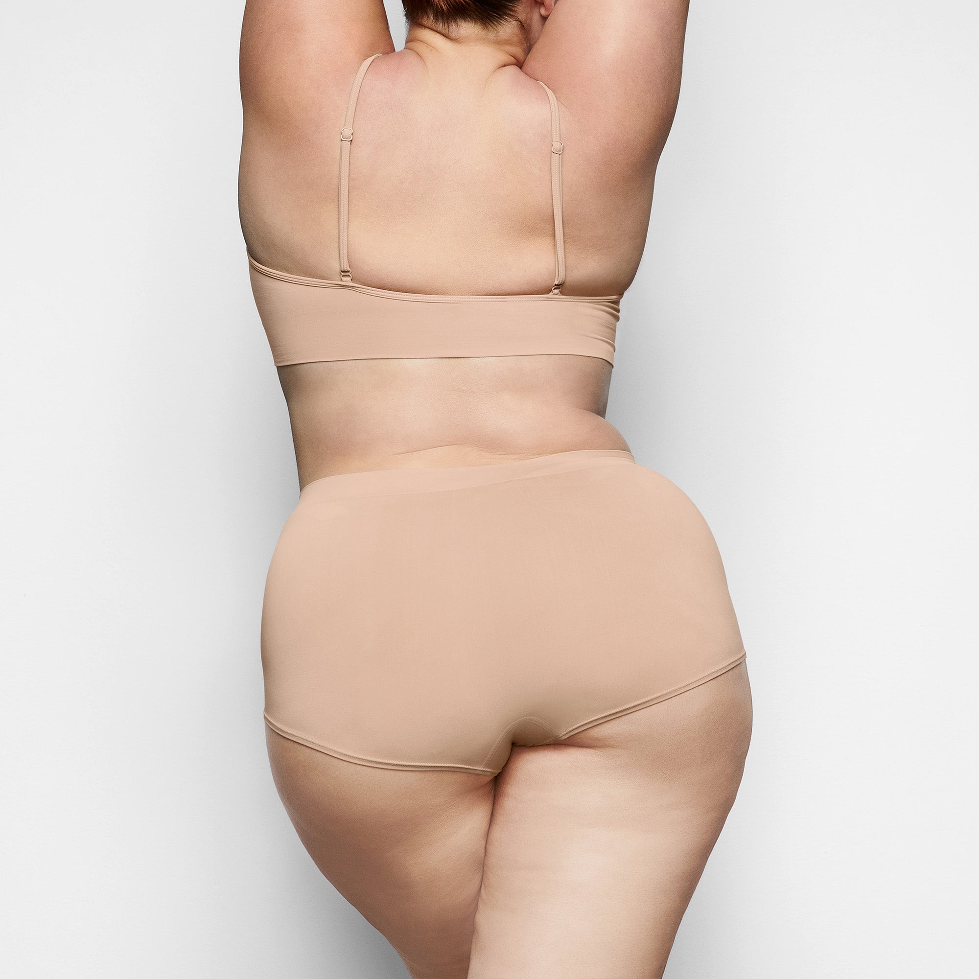 BOY SHORT - Image 3