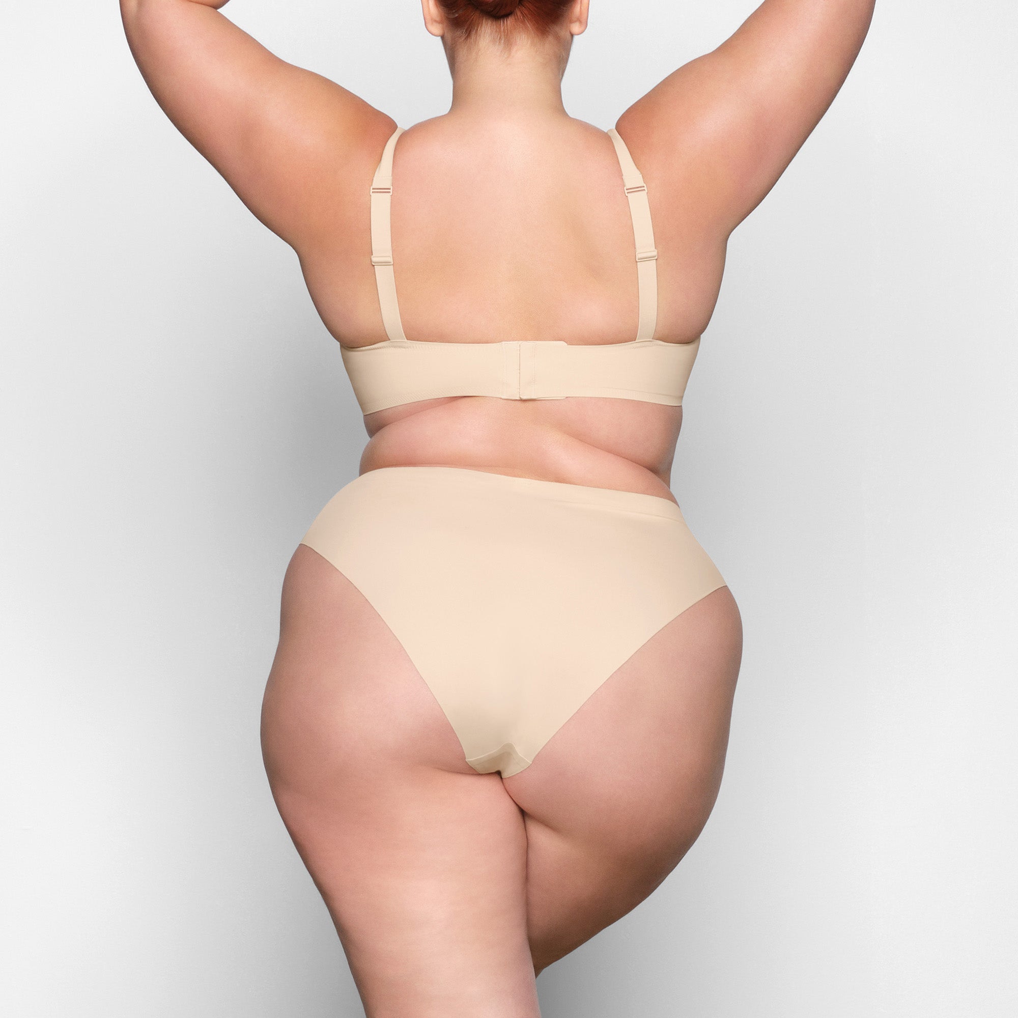 BIKINI - Image 3