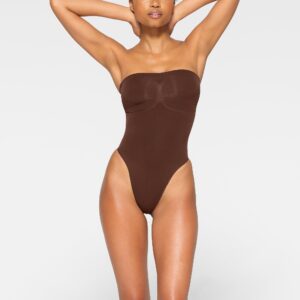 STRAPLESS THONG BODYSUIT