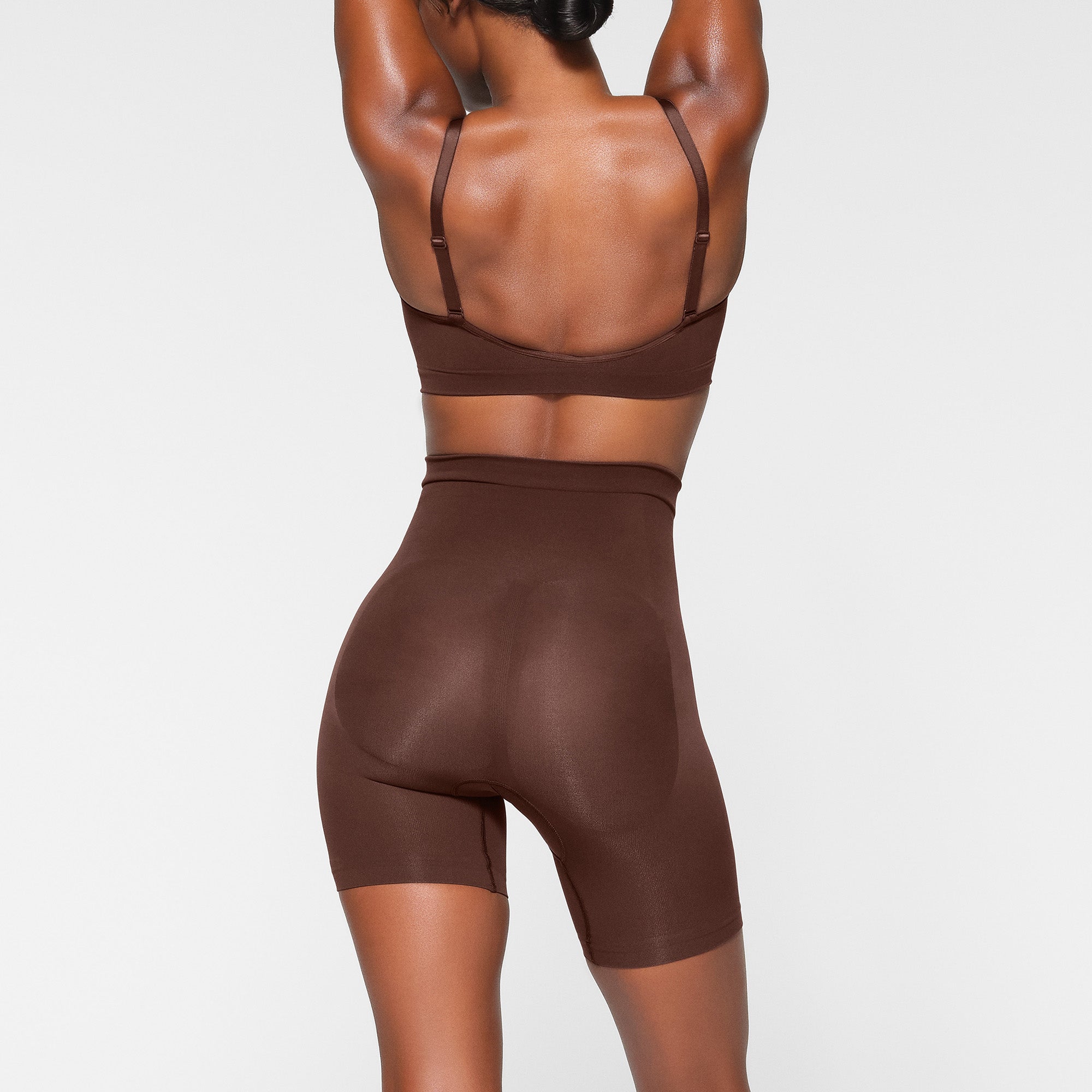 MID THIGH SHORT - Image 3