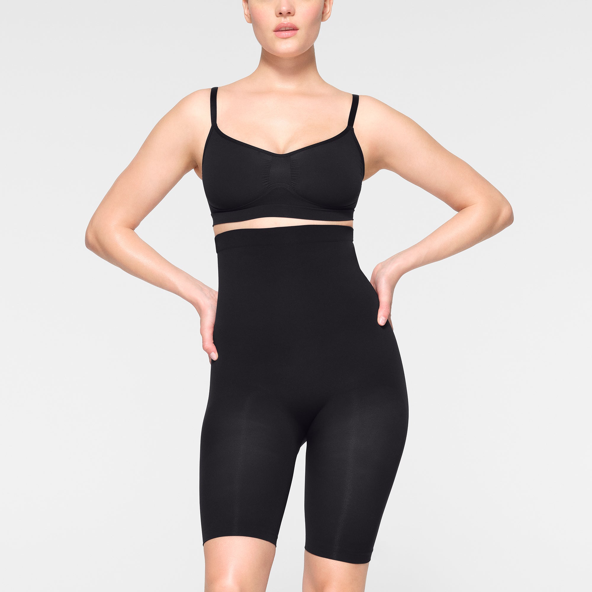 HIGH-WAISTED ABOVE THE KNEE SHORT