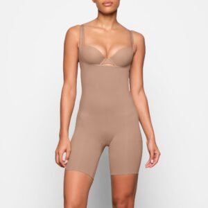 BUTT LIFTING OPEN BUST BODYSUIT